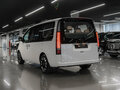 2025 Hyundai Staria I, белый - вид 3