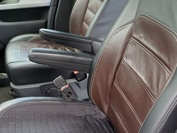 2016 Volkswagen Multivan T6, чёрный, 3100000 рублей - вид 19