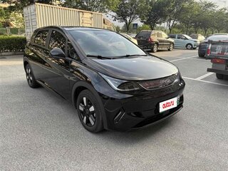 2025 BYD Dolphin 45.12 kWh I Рестайлинг, чёрный, 1455000 рублей, вид 3