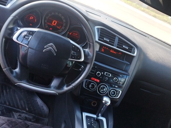 2012 Citroen C4 II, красный, 650000 рублей - вид 3