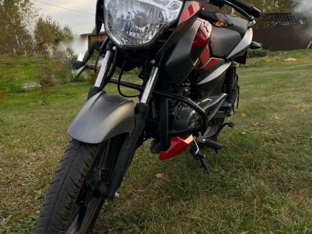 2023 Bajaj Pulsar 125, красный, 120000 рублей, вид 4