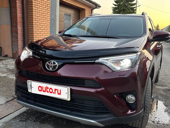 2018 Toyota RAV4 IV (XA40) Рестайлинг, красный, 2650000 рублей - вид 1