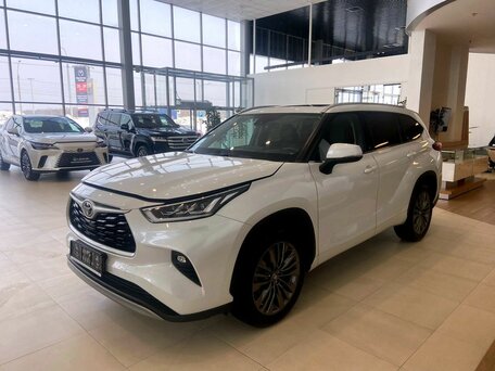 Toyota Highlander IV (XU70)