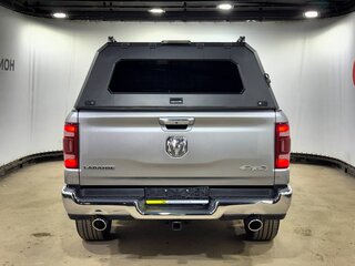 2022 Ram 1500 Crew Cab V, серый, 7290000 рублей, вид 4