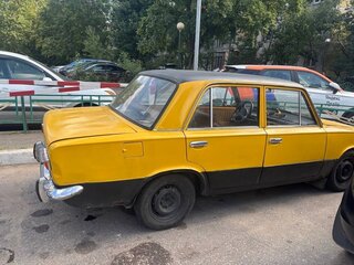 1979 Lada (ВАЗ) 21011, жёлтый, 150000 рублей, вид 3