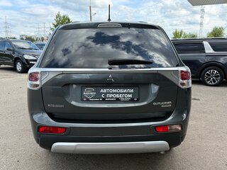 2014 Mitsubishi Outlander III, серый, 1375000 рублей, вид 5