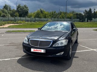 2009 Mercedes-Benz S-Класс 450 V (W221), чёрный, 900000 рублей, вид 2