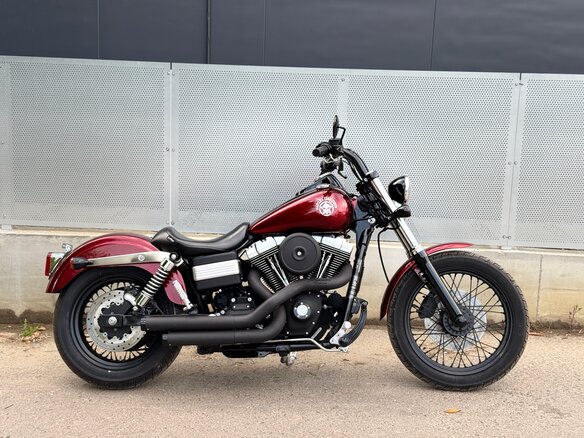 2006 Harley-Davidson Street Bob, красный, 790000 рублей - вид 2