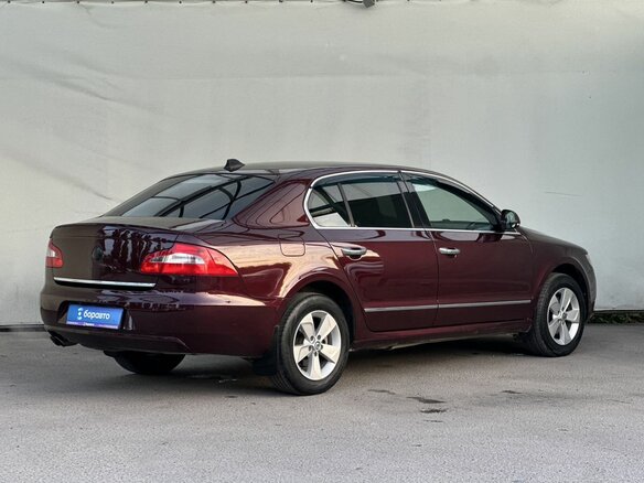 2012 Skoda Superb II, красный, 1090000 рублей - вид 3