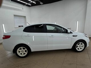 2014 Kia Rio III, белый, 799000 рублей, вид 4