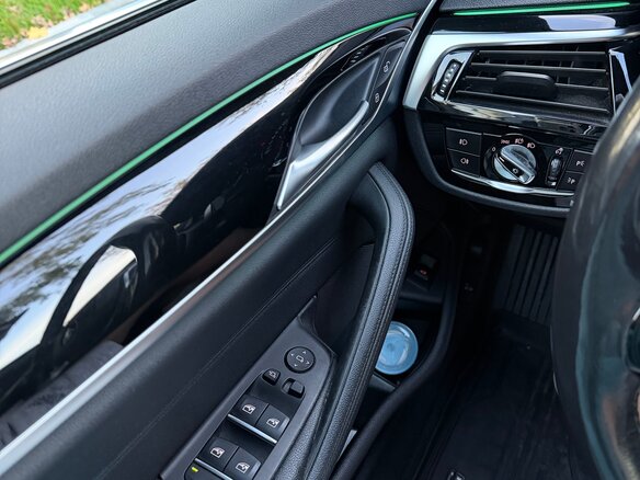 2018 BMW 5 серии 520d xDrive VII (G30/G31/G38), белый, 2600000 рублей - вид 15