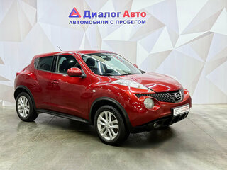 2014 Nissan Juke I, красный, 1150000 рублей, вид 3