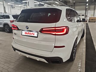 2020 BMW X5 25d IV (G05/G18), белый, 5100000 рублей, вид 5