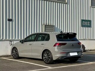 2022 Volkswagen Golf VIII, серый, 2020000 рублей, вид 5