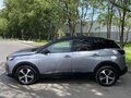 2022 Peugeot 3008 II Рестайлинг, серебристый, 1980000 рублей - вид 1
