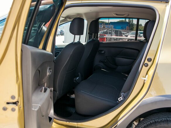 2015 Renault Sandero Stepway II, зелёный - вид 13