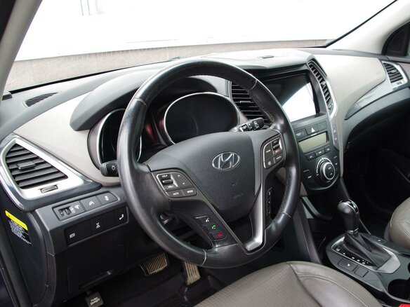 2015 Hyundai Santa Fe III, серый, 2240000 рублей - вид 5