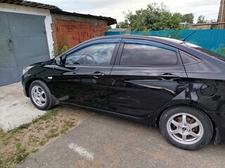 2014 Hyundai Solaris I Рестайлинг, чёрный, 630000 рублей, вид 4