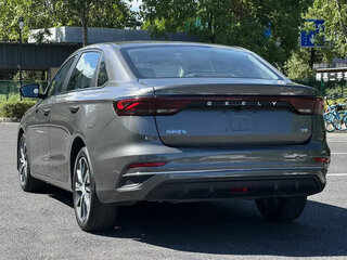 2023 Geely Emgrand II, серый, 1050000 рублей, вид 4