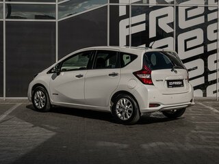 2018 Nissan Note e-Power II Рестайлинг, белый, 1150000 рублей, вид 2