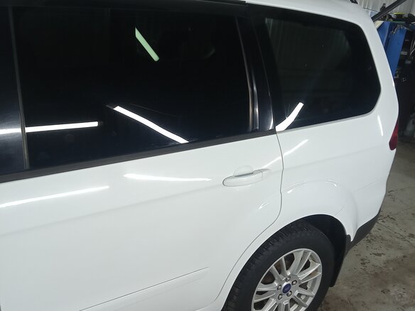 2011 Ford Galaxy II Рестайлинг, белый, 900000 рублей - вид 7