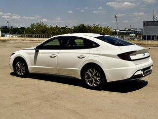 2021 Hyundai Sonata VIII (DN8), белый, 1530000 рублей, вид 4