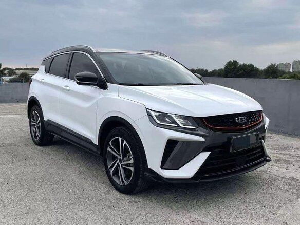 2022 Geely Binyue I Рестайлинг, белый, 1420000 рублей - вид 1