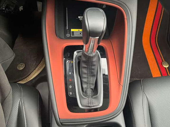 2023 Honda Vezel II, зелёный - вид 12