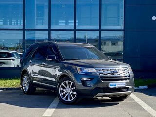 2018 Ford Explorer V Рестайлинг 2, серый, 2749000 рублей, вид 3