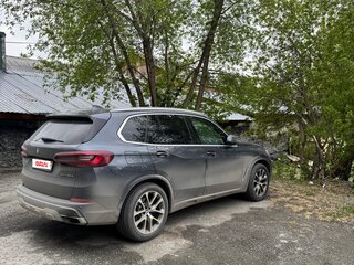 2021 BMW X5 30d IV (G05/G18), серый, 7450000 рублей, вид 3