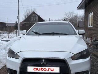 2013 Mitsubishi Lancer X Рестайлинг, белый, 500000 рублей, вид 2