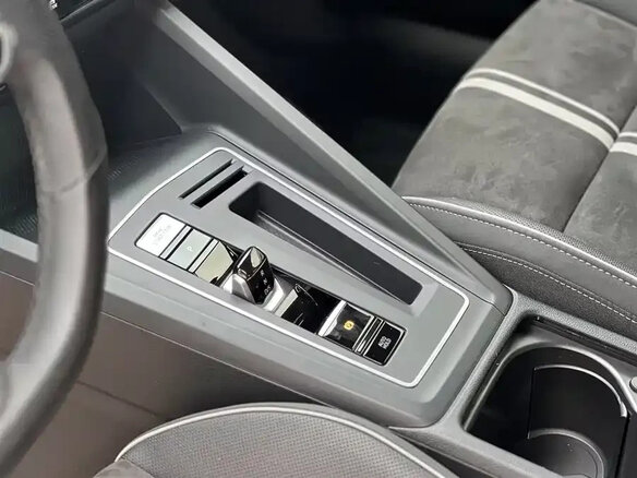 2023 Volkswagen Golf VIII, белый, 1800700 рублей - вид 9