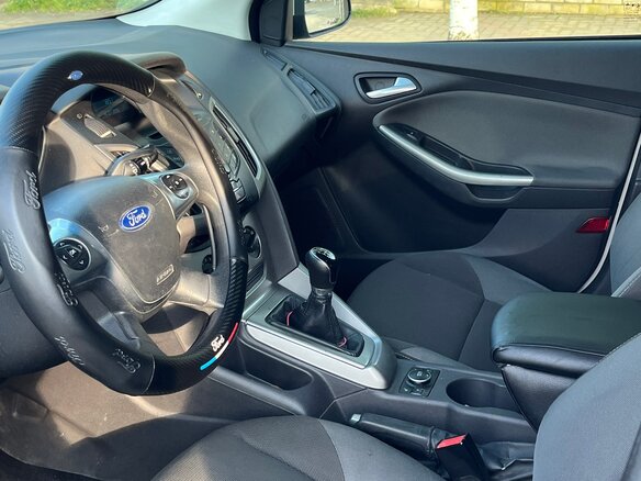 2012 Ford Focus III, серебристый, 630000 рублей - вид 5