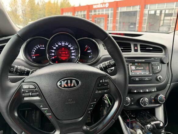 2014 Kia Ceed II, коричневый, 1200000 рублей - вид 15
