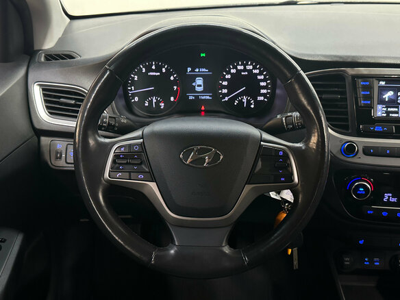 2017 Hyundai Solaris II, чёрный, 1080000 рублей - вид 12