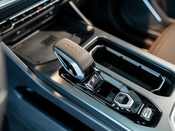 2026 Geely Okavango I Рестайлинг, синий, 4085990 рублей - вид 12
