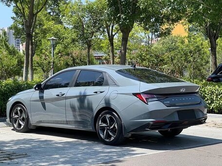 2022 Hyundai Elantra VII (CN7), серый, 1670000 рублей, вид 5