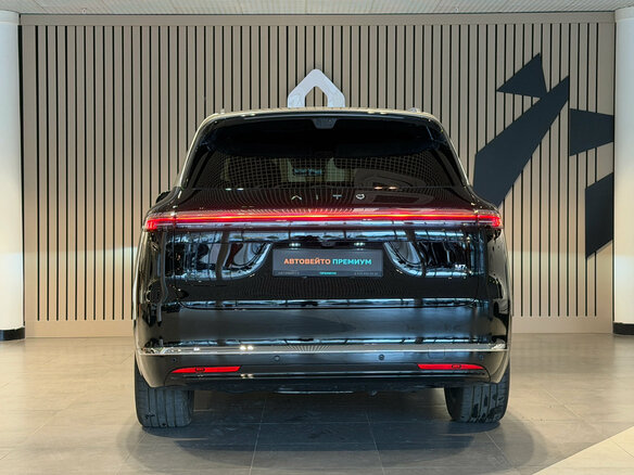 2026 Aito M7 53.4 kWh II, чёрный - вид 25