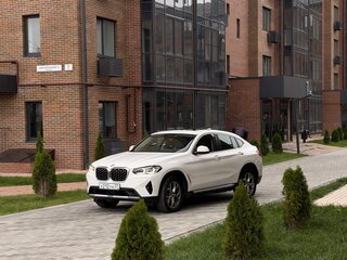 2022 BMW X4 20i II (G02) Рестайлинг, белый, 5700000 рублей, вид 3