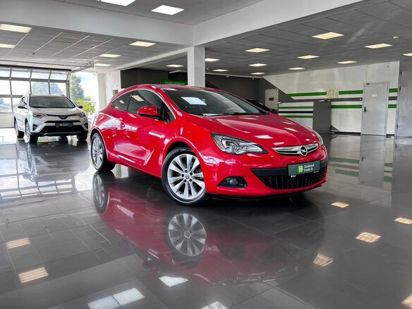 2014 Opel Astra GTC J Рестайлинг, красный - вид 4
