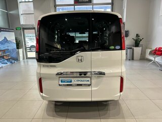 2015 Honda Stepwgn V, белый, 1850000 рублей, вид 5