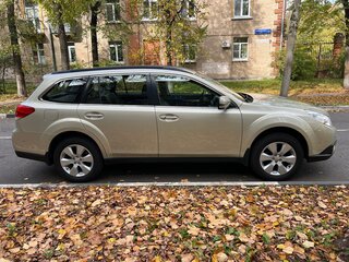 2010 Subaru Outback IV, золотистый, 1625000 рублей, вид 3
