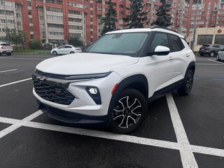 2022 Chevrolet TrailBlazer III, чёрный, 2190000 рублей, вид 1