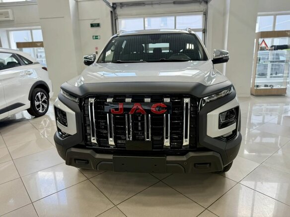 2026 JAC T9 Urban, серебристый, 3759000 рублей - вид 1