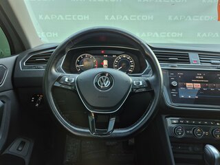 2017 Volkswagen Tiguan II, серебристый, 2160000 рублей, вид 5