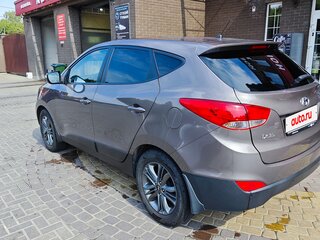 2015 Hyundai ix35 I Рестайлинг, коричневый, 1540000 рублей, вид 4