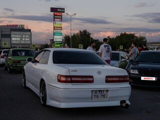 1996 Toyota Mark II VIII (X100), белый, 750000 рублей, вид 1
