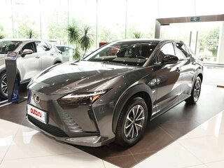 2023 Lexus RZ 450e, серый, 6160000 рублей, вид 3