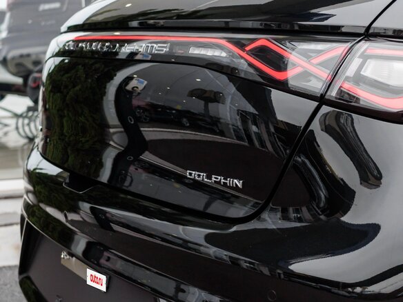 2023 BYD Dolphin 44.9 kWh I, чёрный, 1760000 рублей - вид 18