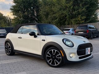 2017 Mini Cabrio Cooper III, белый, 2100000 рублей, вид 3